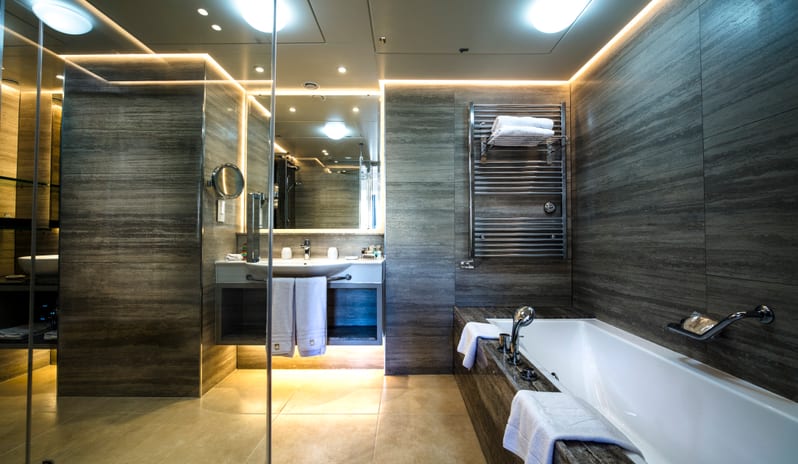 Columbia Beach Resort-Two bedroom Family Suite Bay View 5_13470